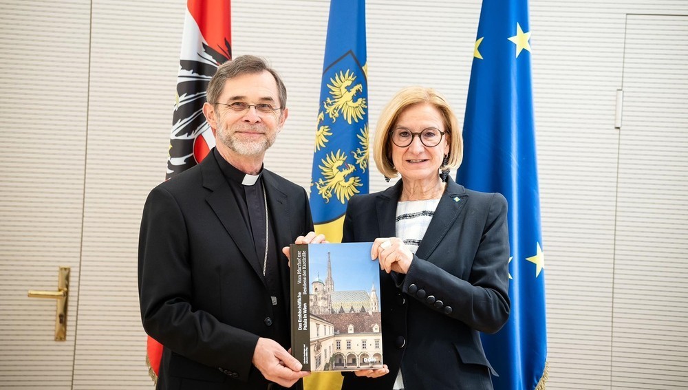 Erzbischof Grünwidl und Landeshauptfrau Mikl-Leitner