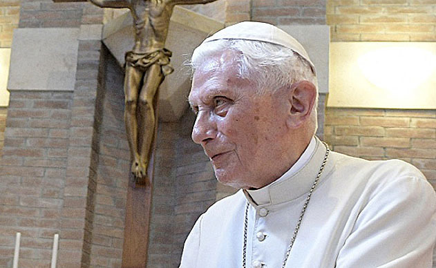 Der emeritierte Papst Benedikt XVI. am 28. Juni 2017 im ehemaligen Kloster 'Mater Ecclesiae' im Vatikan