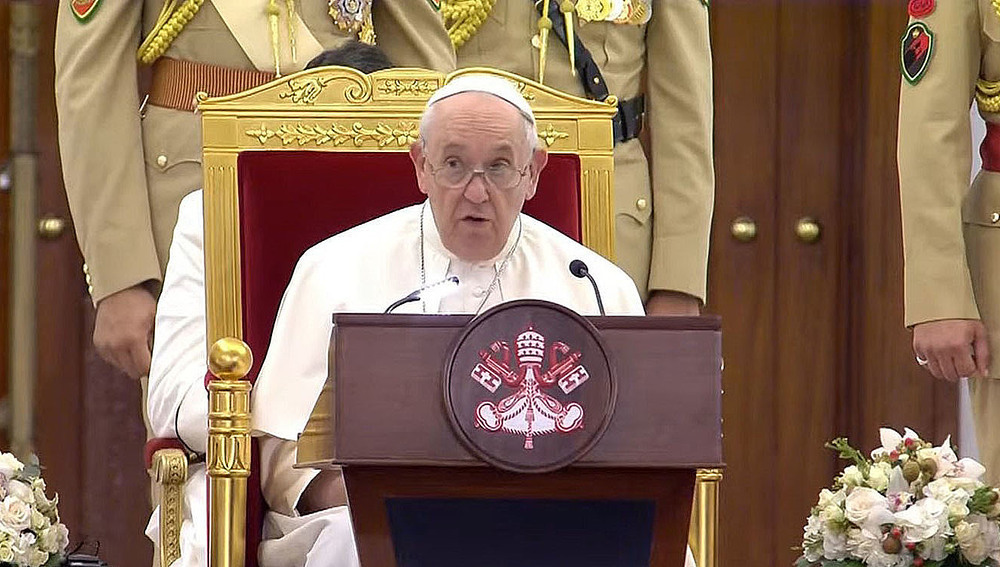 Papst Franziskus spricht am 3. November 2022 im Königspalast in Bahrain
