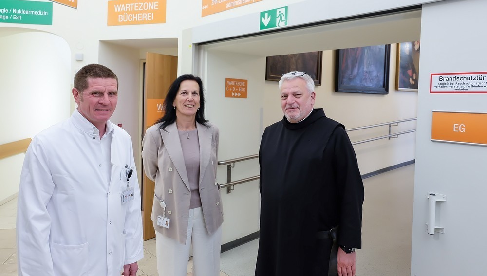 Stationsbesichtigung von Frater Rudolf Knopp bei den Barmherzigen Brüdern in Salzburg