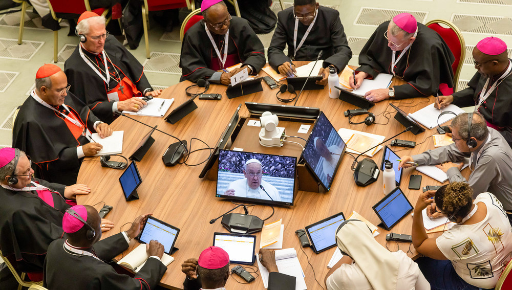 Eine der Kleingruppen bei der Weltsynode im Vatikan