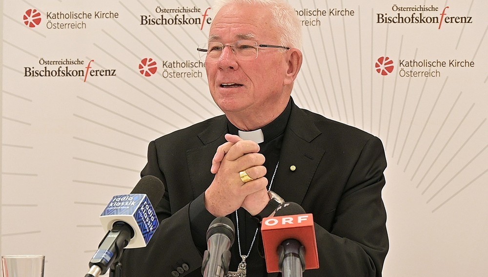 Der Vorsitzende der Österreichischen Bischofskonferenz bei der Pressekonferenz zur Herbstvollversammlung der Bischöfe am 7. November 2025 in Wien