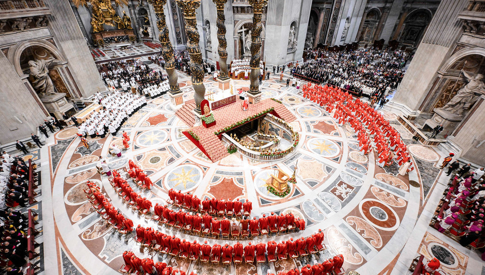 Gottesdienst vor Beginn des Konklaves am 7. Mai 2025 im Petersdom im Vatikan.