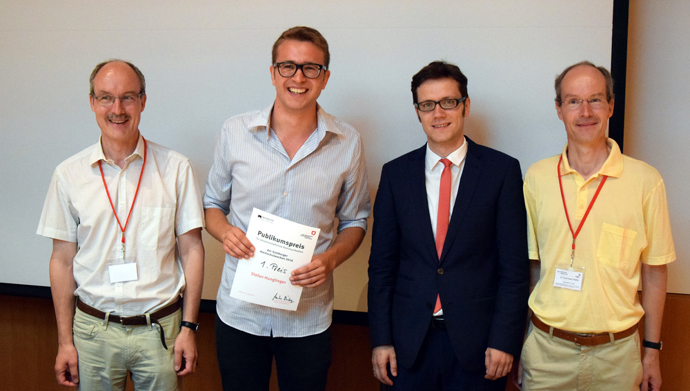 Verleihung des 'Publikumspreises' der 'Salzburger Hochschulwochen' am 4. August 2016 an den Berliner Politikwissenschaftler Stefan Hunglinger