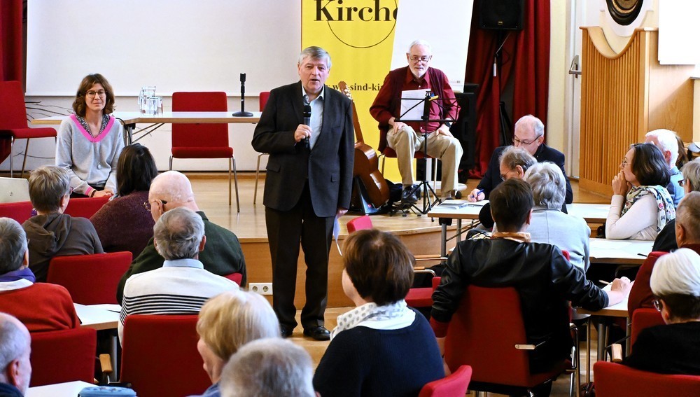 Konferenz der Kirchenreformbewegungen 'Wir sind Kirche', Pfarrerinitiative, Laieninitiative und 'Priester ohne Amt' am 9. November 2024 in Wien