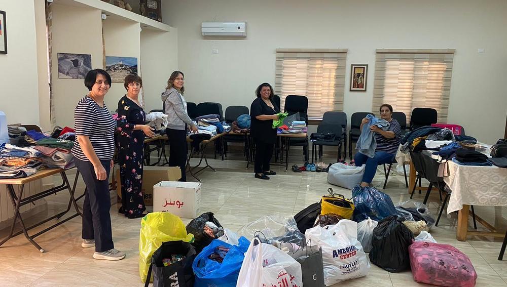 Hilfsgüter-Ausgabe an Flüchtlingsfamilien in Anjar, Libanon