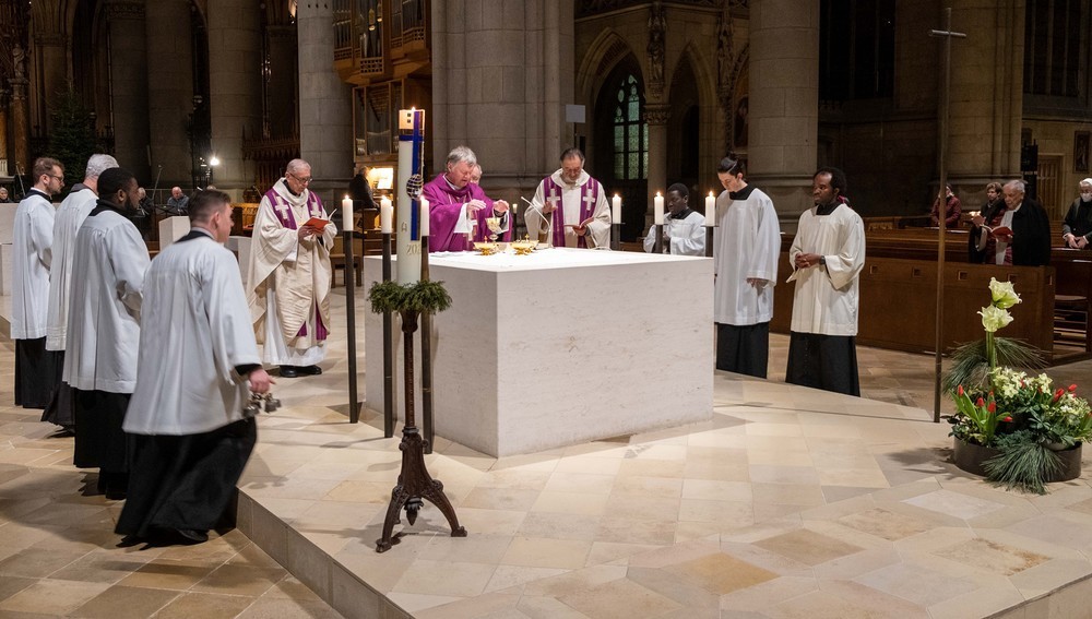 Memorial Mass for Benedict XVI  in Mariendom